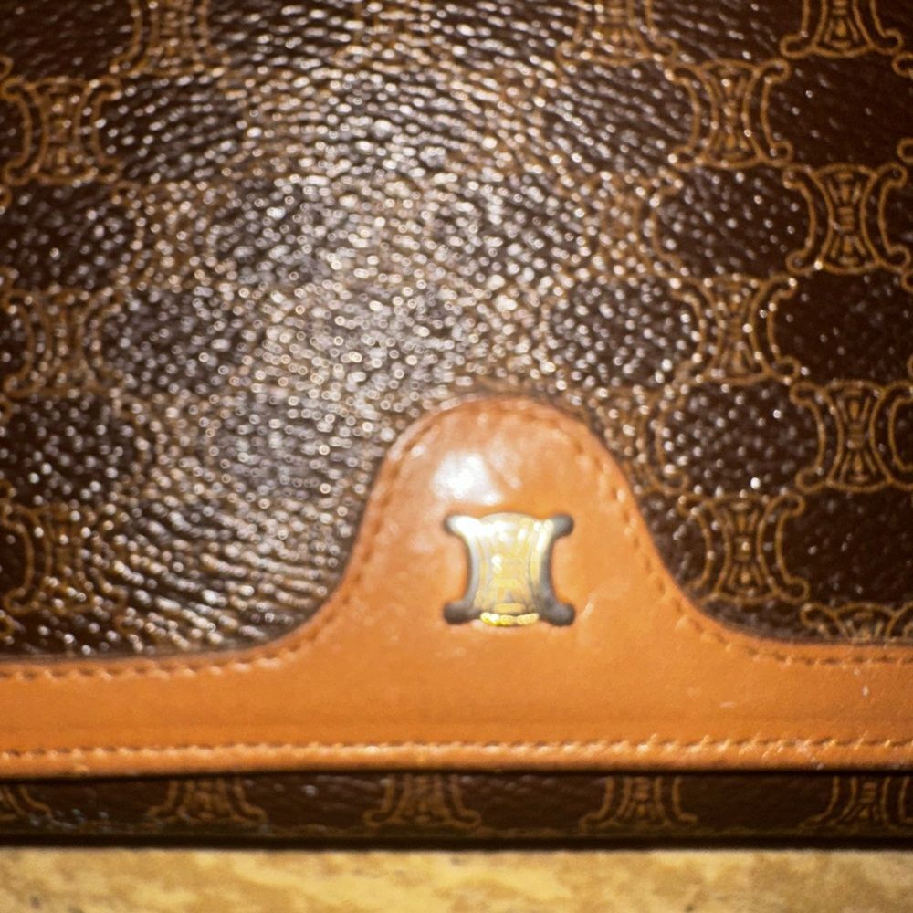 Celine Kisslock Wallet - Picture 8 of 14